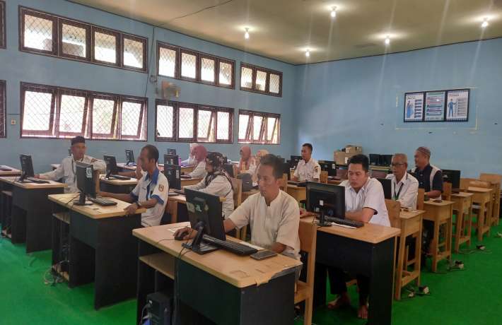 SURVEI LINGKUNGAN BELAJAR SMK NEGERI 1 BARABAI